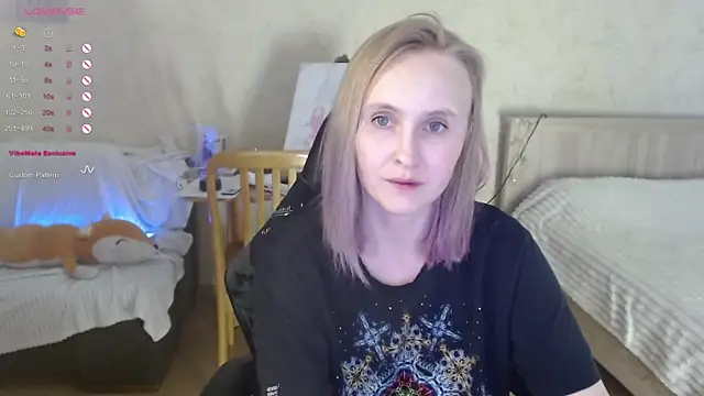 Agatha_Mott webcam