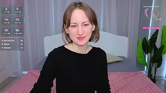 LuluChiiii webcam