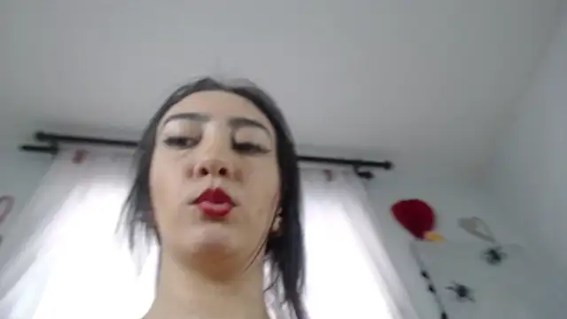 nikol_winick webcam