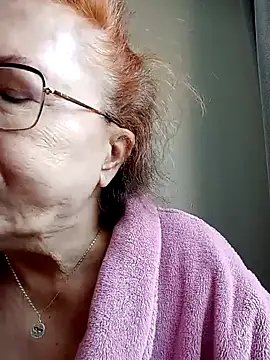 Hottie-Mom webcam