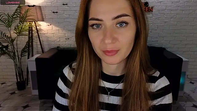 Adelyna_Bird webcam