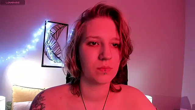 Hailey_Foxy webcam
