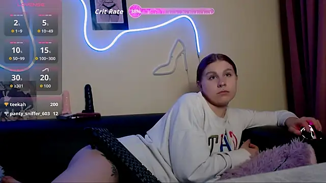 NaughtySandy11 webcam