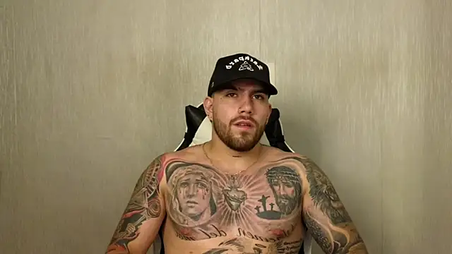 Ades_Lowe webcam