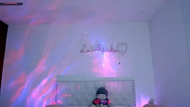 alee_lenoxx webcam
