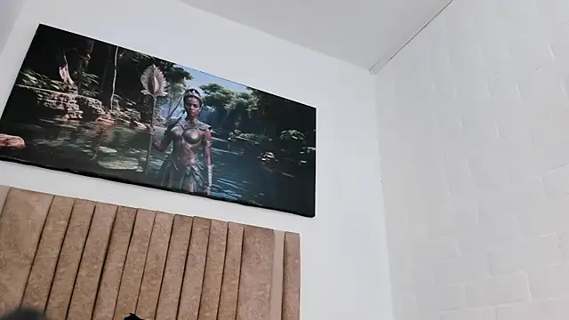 selena_castillo webcam