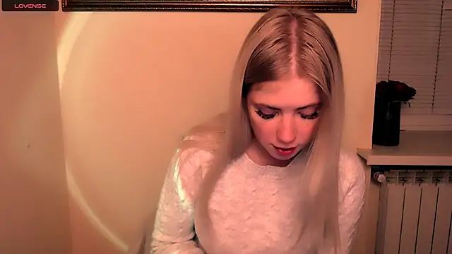 AliceHotty_