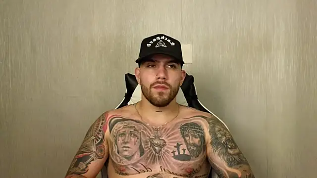 Ades_Lowe webcam
