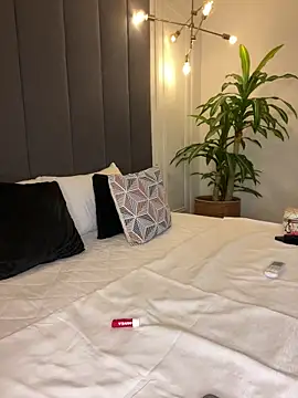TiffanyyLam webcam