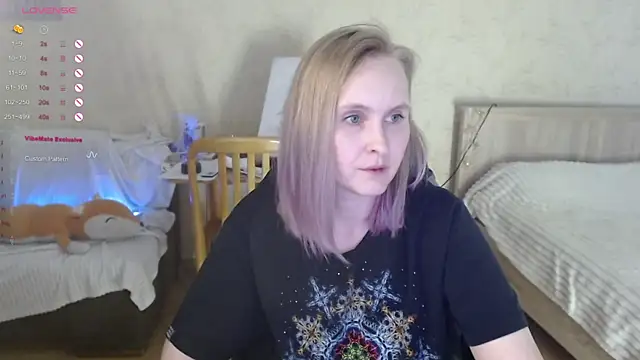 Agatha_Mott webcam