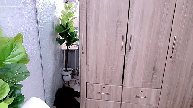 PinooyMilker webcam