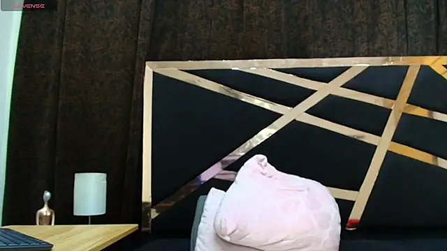 luna_brown7 webcam