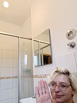 VikaKing webcam