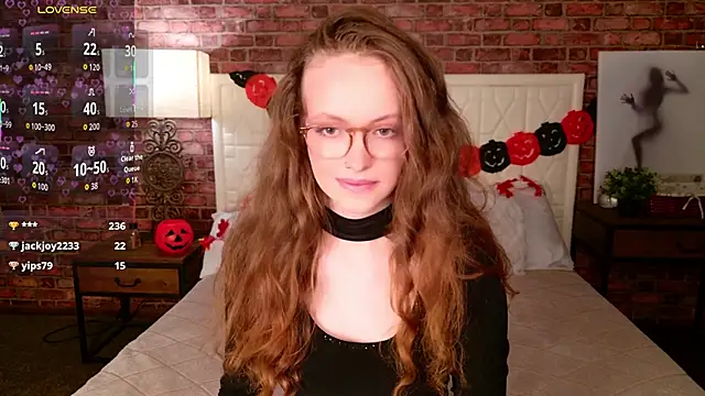 SallyPinkman webcam