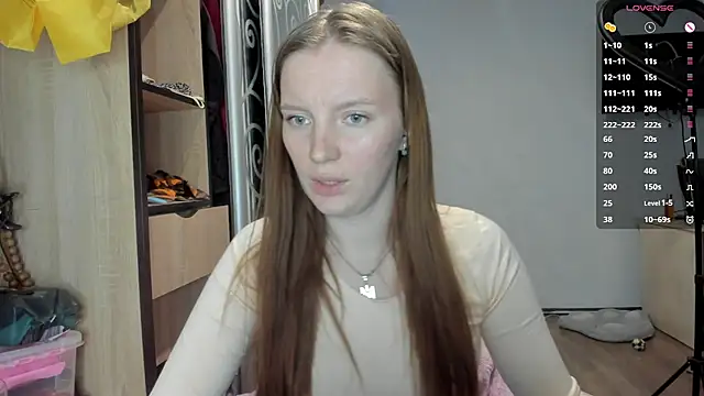 Mary_Blu webcam