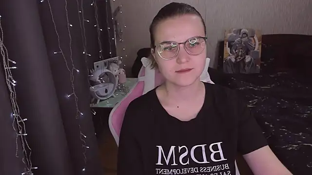 MissBrightShine webcam