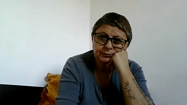 roseblak42 webcam