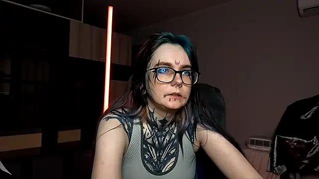 HighelikeGirl webcam