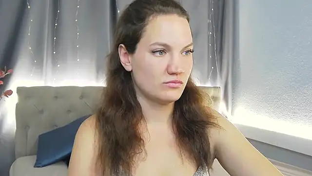 IvetaRayy webcam