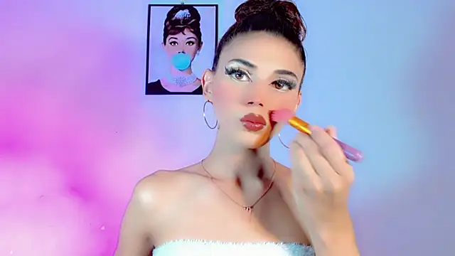 latina_sexdoll webcam