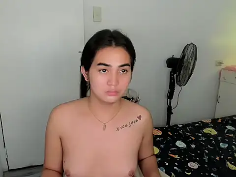 Alovelydoll_nica webcam