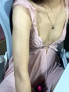 Mina048 webcam