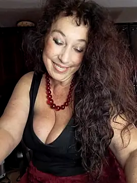 GypsyEsmeralda webcam