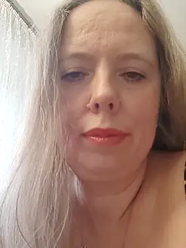 Irina3718 webcam