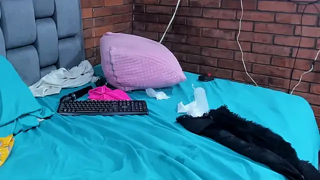Couple_Gold69 webcam