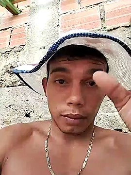alex_candela webcam