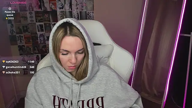 NessaDiazz webcam