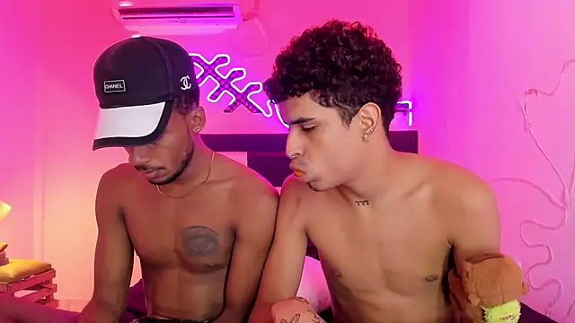 Lucky_boys__X webcam