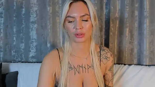 Eva_Re webcam