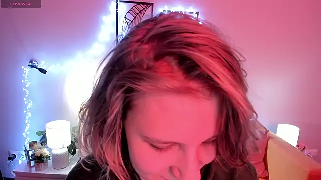 Hailey_Foxy webcam