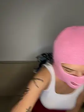 Nikki_Hoee