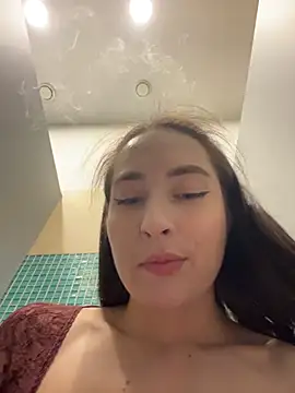 holly play