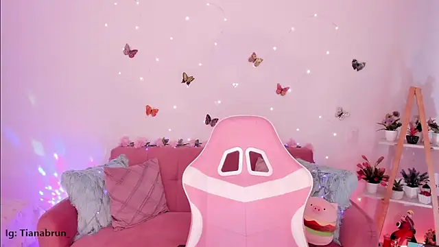 Zara_uwu_ webcam