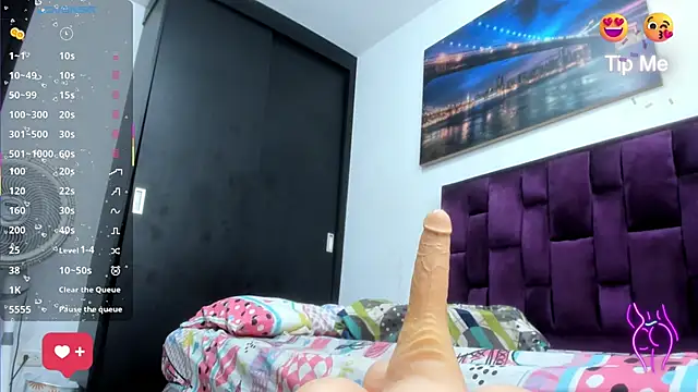 Alicia_Whitee webcam