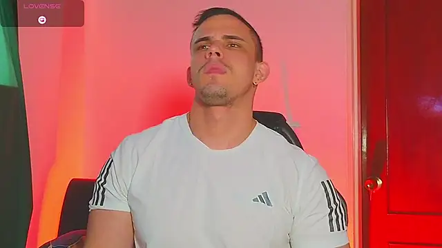 regansmiths (M young) - BIG CUM CHEST RAY