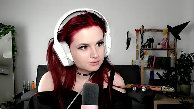Della_Ideal