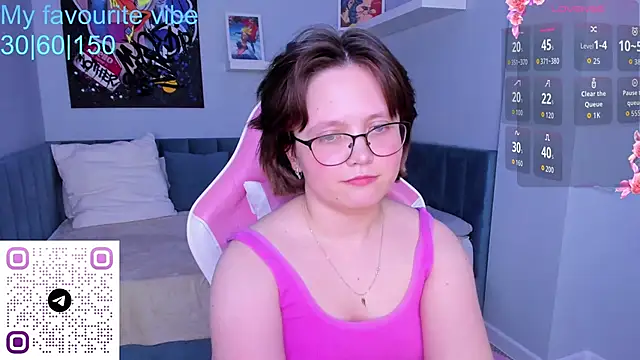 Mila__Cutee webcam