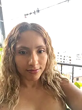 JhordanAndDanna webcam