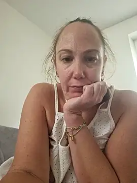 Wisie_Cutie webcam