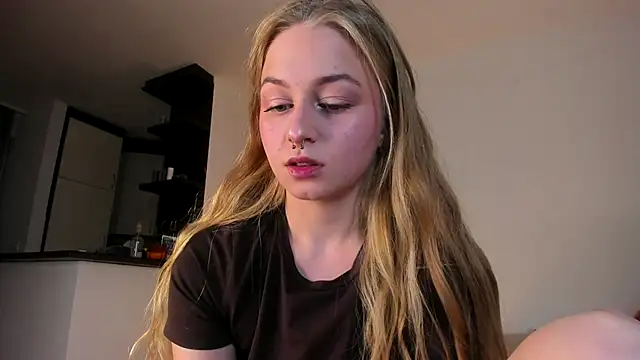 MiaMews webcam
