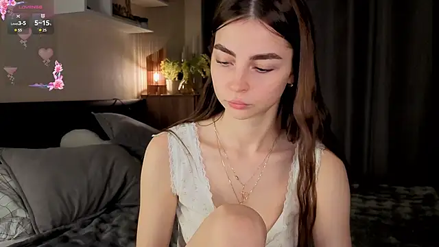 MaryJacksoon webcam