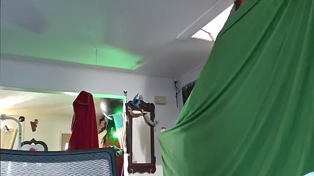 MasterDaddyCool webcam