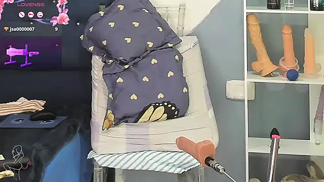 emma_ucros webcam