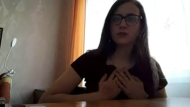 AkilahGrant webcam