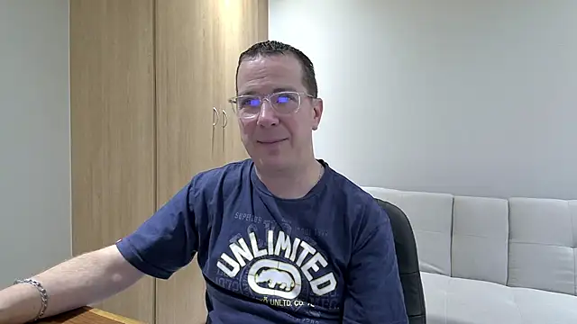 BrettJ81 webcam