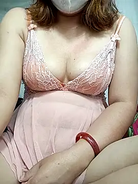 JinjinLy webcam